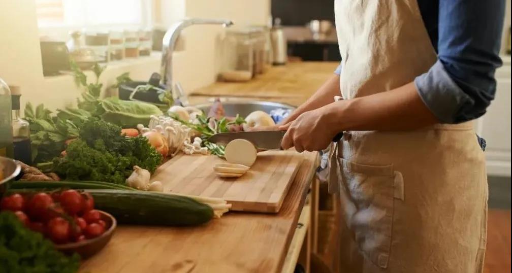 万喜新品318G顶侧双吸油烟机来袭，冲击厨电波浪!(图1)