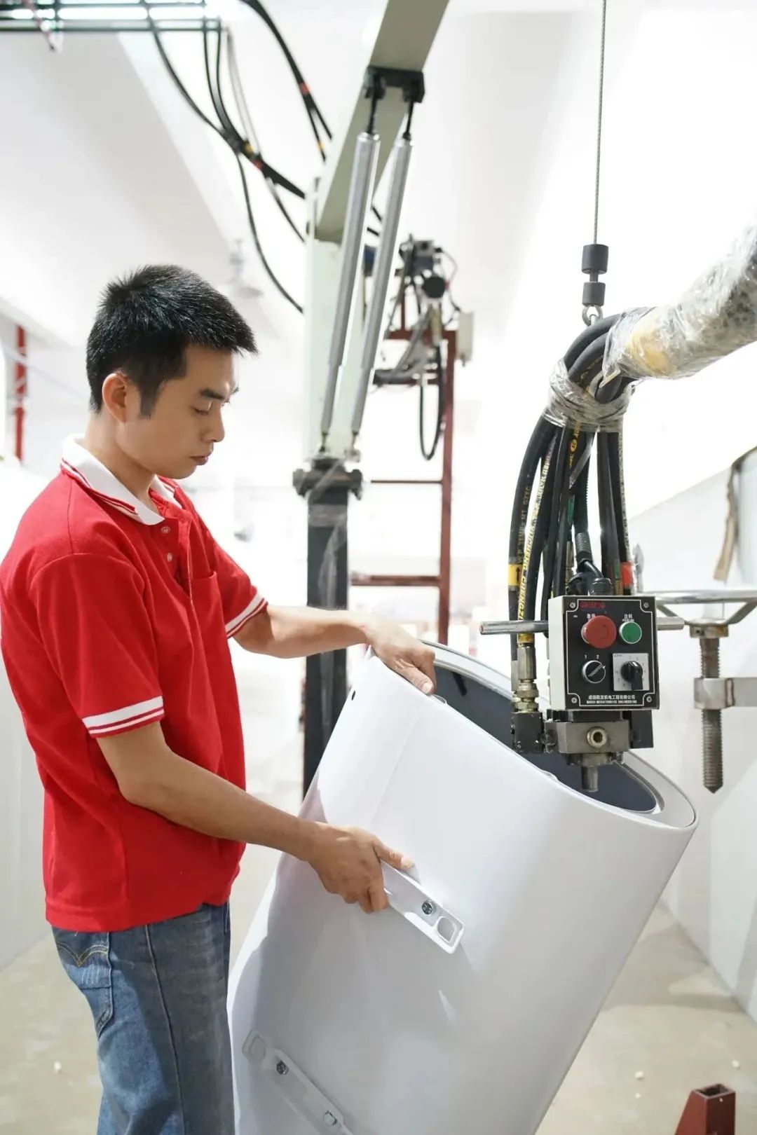 万喜电器续约代言人唐嫣，攻占线上线下新场景，共赴热忱共期精彩(图7)