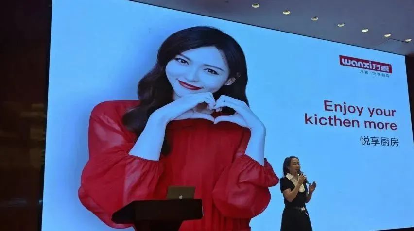 万喜电器续约代言人唐嫣，攻占线上线下新场景，共赴热忱共期精彩(图9)