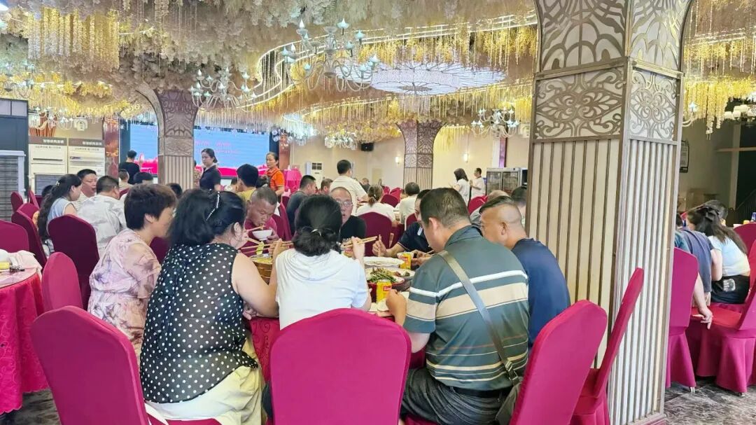 8.22万喜电器招商会宜宾第二场燃爆全场，签约不断！