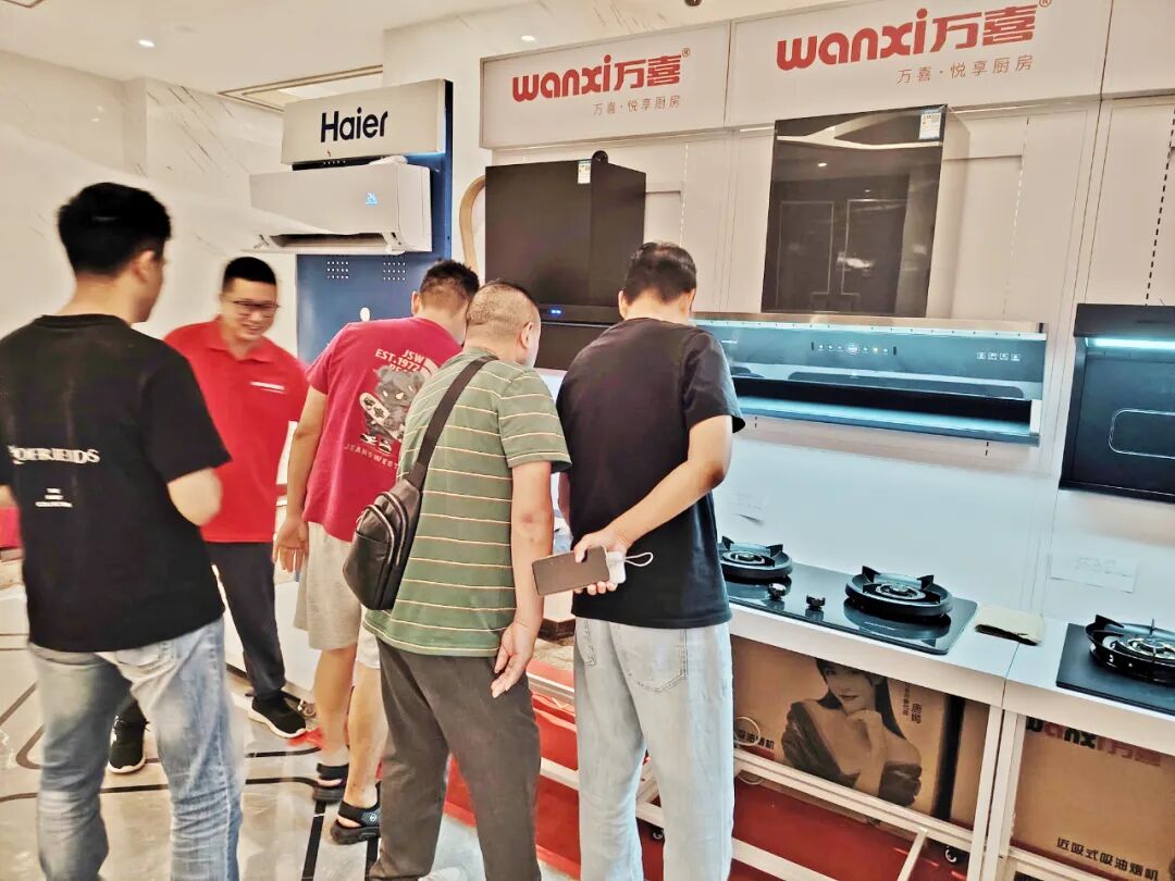 引爆关注！821京东川南大会暨万喜电器四川泸州招商大会火热召开(图6)